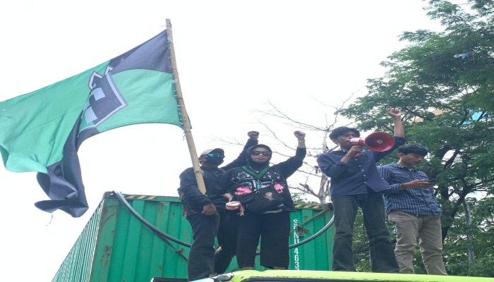 Ket Gambar: Ribuan Wartawan dan anggota PJI se-Jabotabek Bersama Ketum PJI Hartanto Boechori di Polda metro Jaya